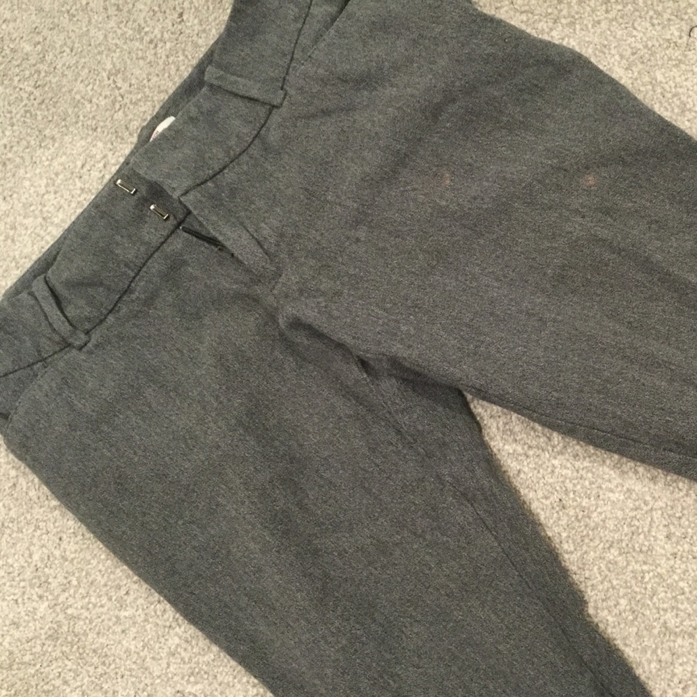 🙏🏼 Merona grey capris 🙏🏼 - Picture 3 of 6